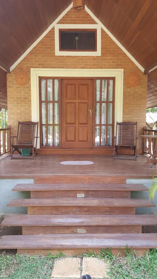 Lokuge Grand Resort Kataragama Ngoại thất bức ảnh