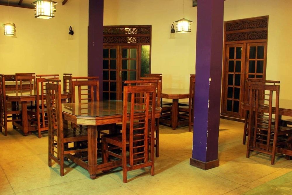 Lokuge Grand Resort Kataragama Ngoại thất bức ảnh