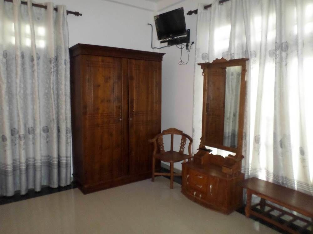 Lokuge Grand Resort Kataragama Ngoại thất bức ảnh